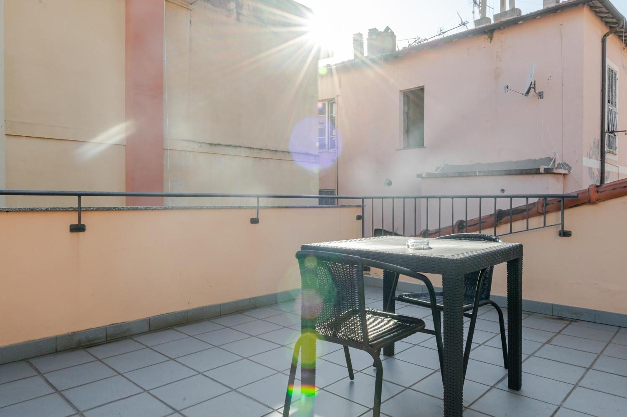 Hotel Posta - 3 Stars - Comfortable Stay In Ventimiglia Exterior foto