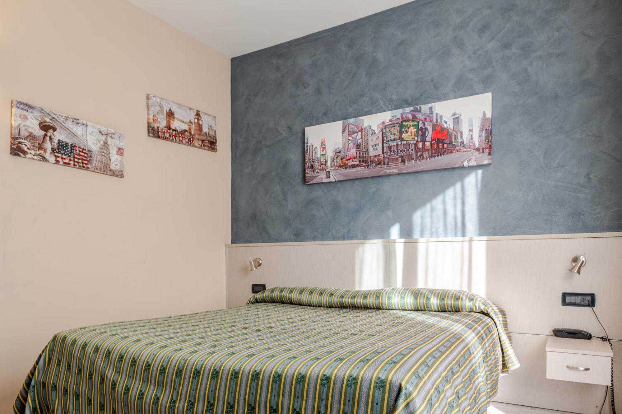 Hotel Posta - 3 Stars - Comfortable Stay In Ventimiglia Exterior foto