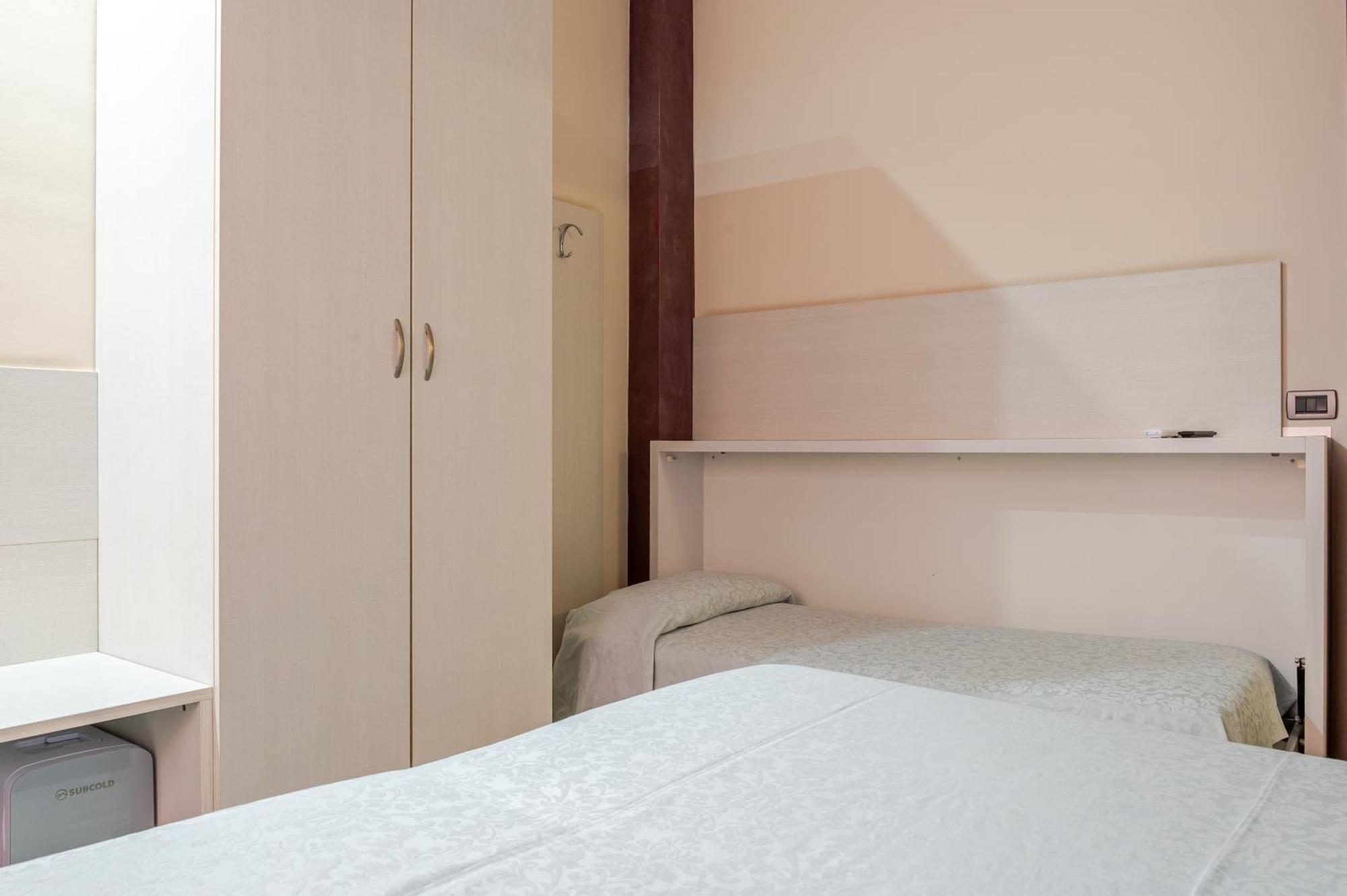 Hotel Posta - 3 Stars - Comfortable Stay In Ventimiglia Exterior foto